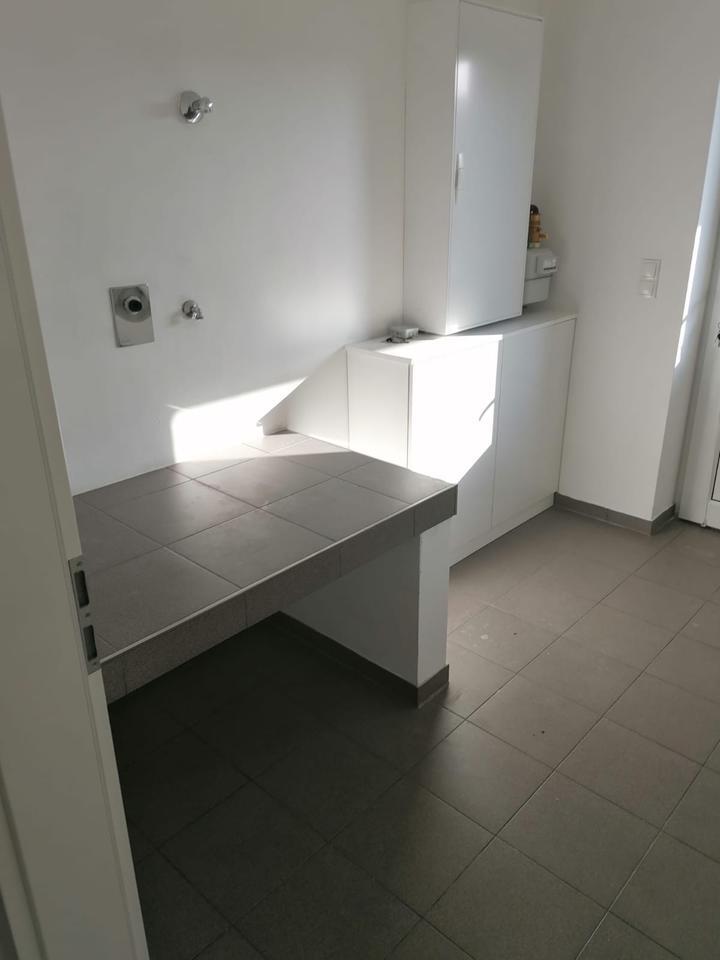 Moderne 5-Zimmer-Doppelhaushälfte mit Garten zu vermieten