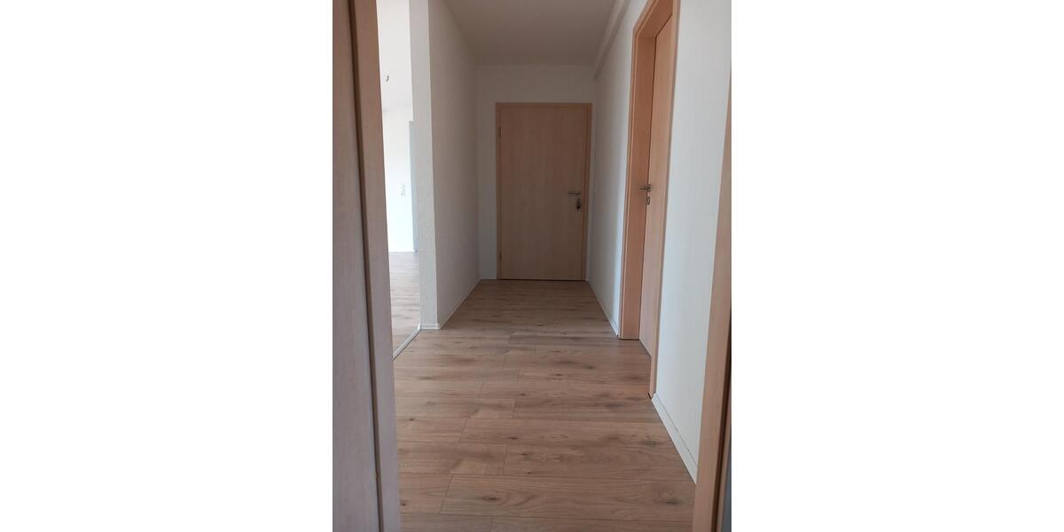 Erdgeschoßwohnung Wittenburg - 5 Zimmer, 150 m&sup2;, 1.200&euro; | Angebot:25099265