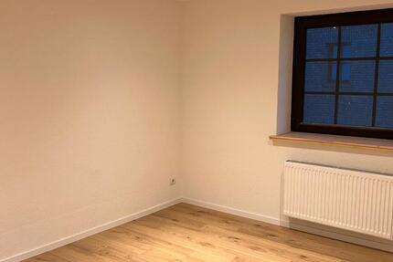Haus Polch - 4 Zimmer, 100 m&sup2;, 1.350&euro; | Angebot:27717986