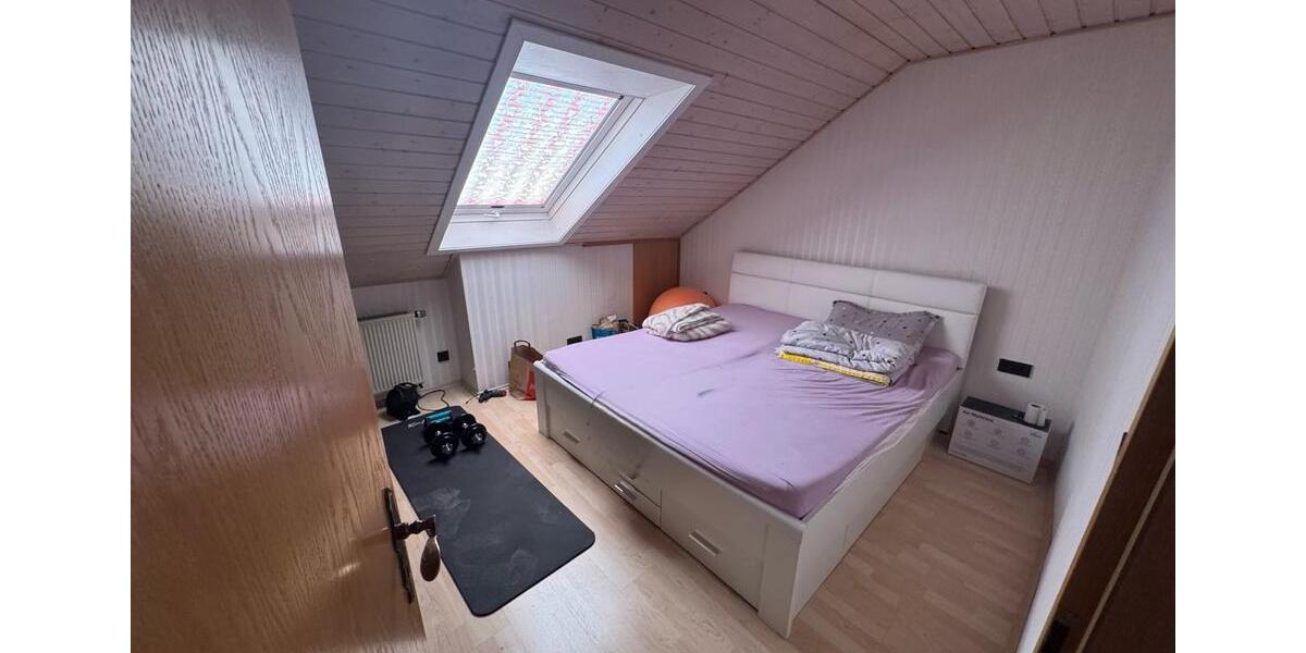 Dachgeschoßwohnung Gaildorf - 3 Zimmer, 67 m&sup2;, 650&euro; | Angebot:25872134