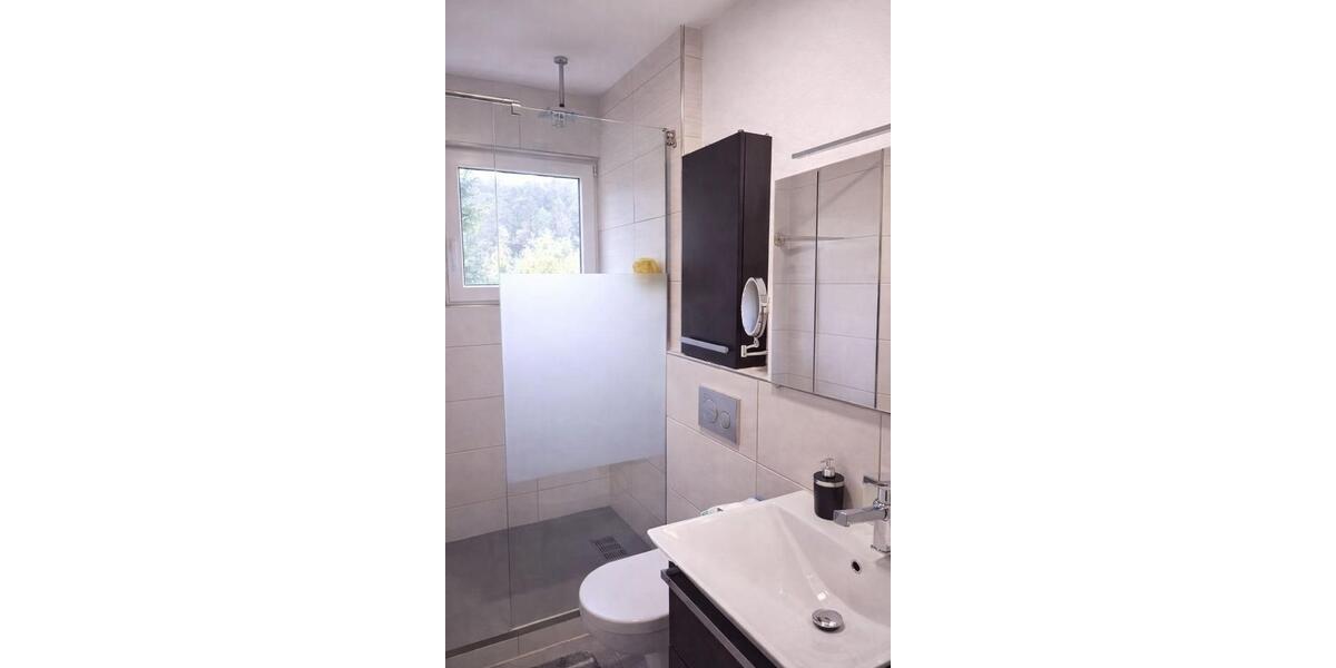 Etagenwohnung Saarwellingen - 3 Zimmer, 70 m&sup2;, 1.300&euro; | Angebot:26267051