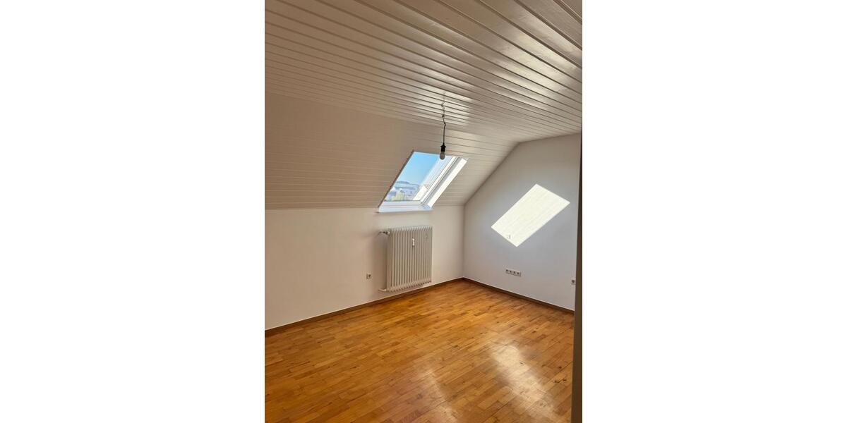 Dachgeschoßwohnung Konz - 4 Zimmer, 85 m&sup2;, 1.050&euro; | Angebot:26323508