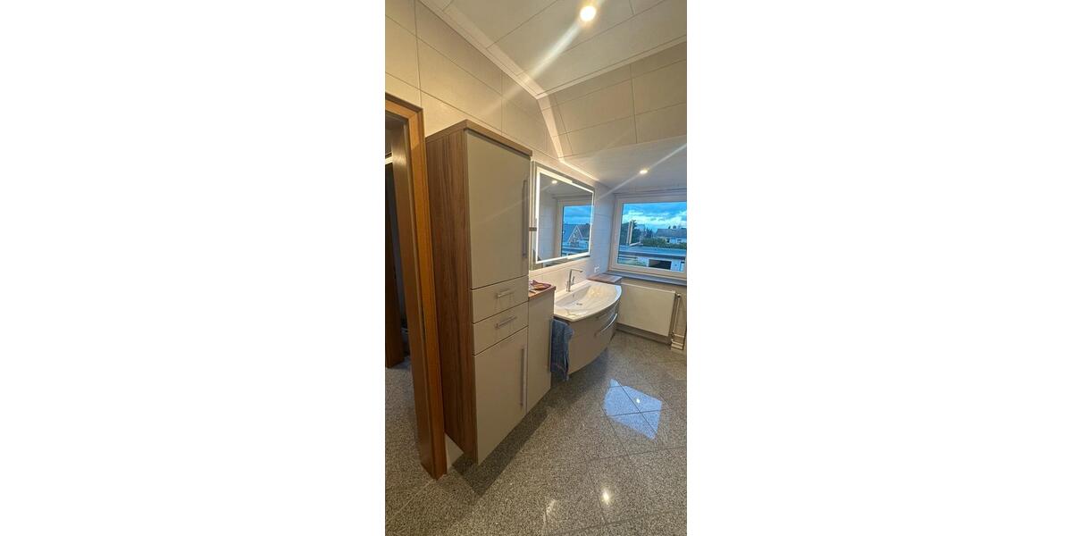 Dachgeschoßwohnung Heiligenhafen - 3 Zimmer, 90 m&sup2;, 1.370&euro; | Angebot:25855376