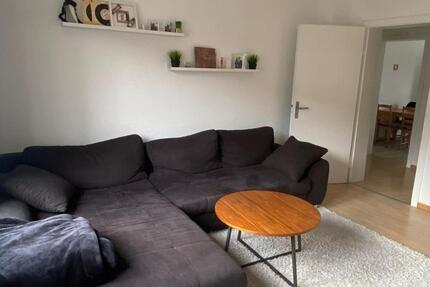 Schöne 3ZKB Wohnung mit kl. Balkon WG geeignet zentrale Lage 3 zimmer