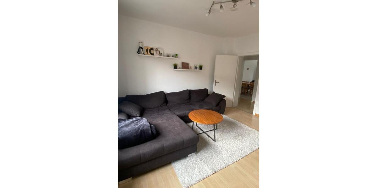 Schöne 3ZKB Wohnung mit kl. Balkon WG geeignet zentrale Lage 3 zimmer