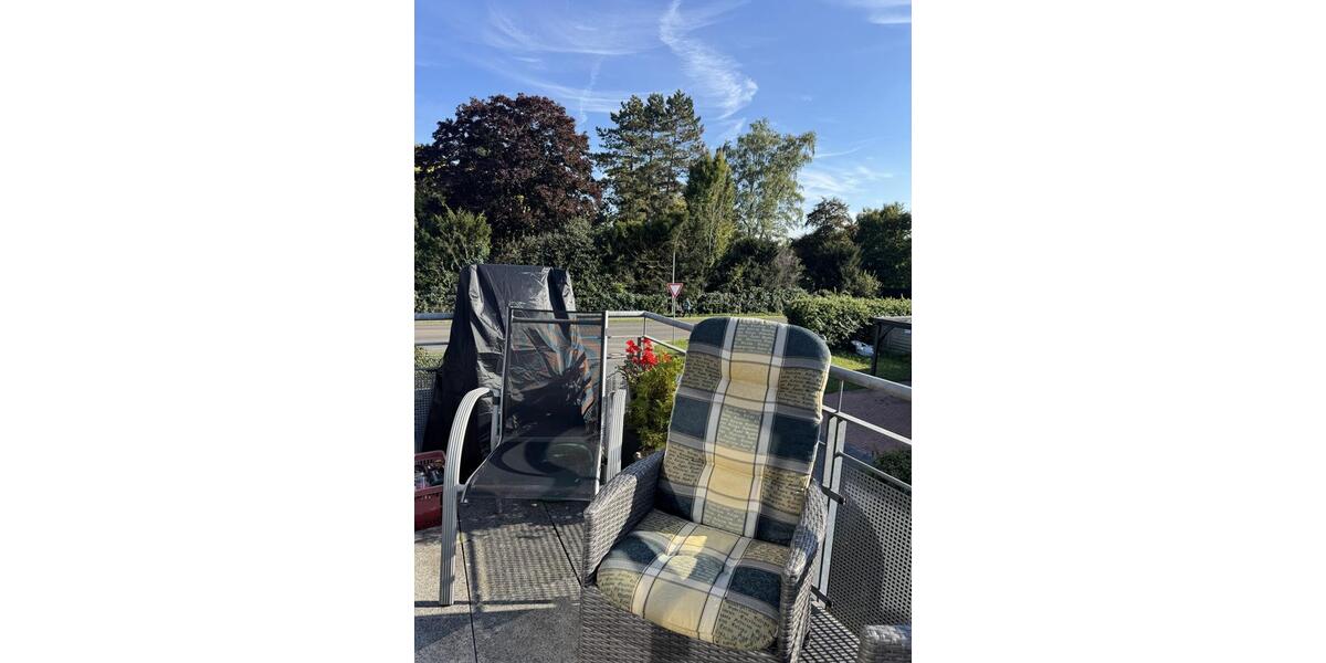 Obergeschosswohnung mit Balkon zu vermieten! 3 zimmer