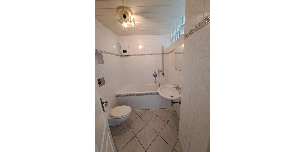 Etagenwohnung Schwerte - 2 Zimmer, 64 m&sup2;, 640&euro; | Angebot:24851511