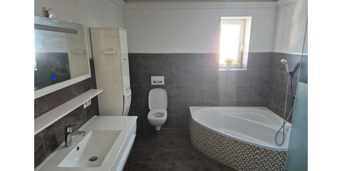 Etagenwohnung Karlstadt - 4 Zimmer, 100 m&sup2;, 1.000&euro; | Angebot:24779204