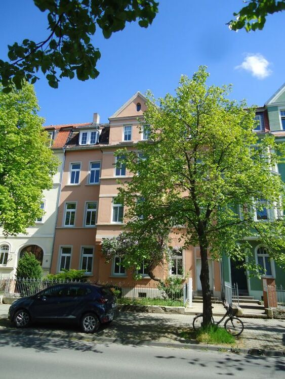 5-Raum-Wohnung mit Balkon