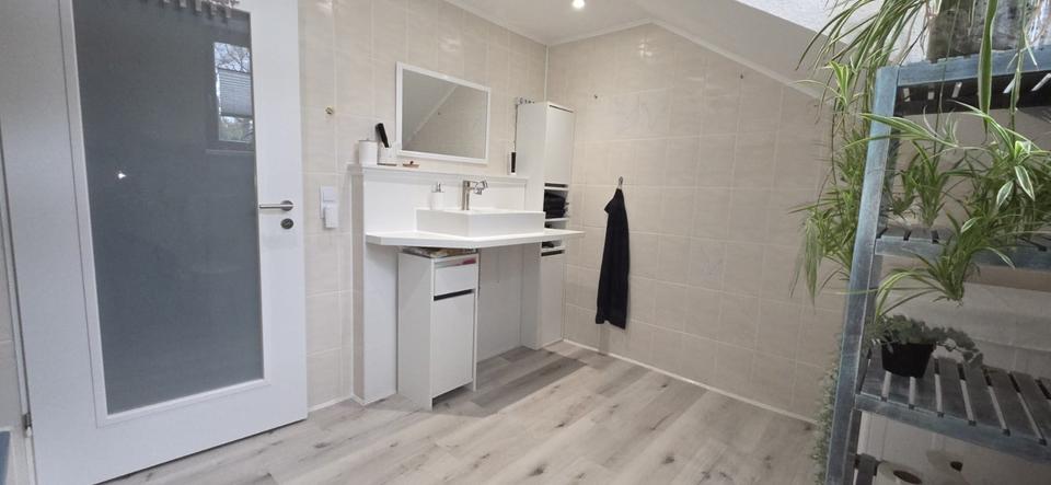 Dachgeschoßwohnung Emsbüren - 4 Zimmer, 125 m&sup2;, 770&euro; | Angebot:25974431