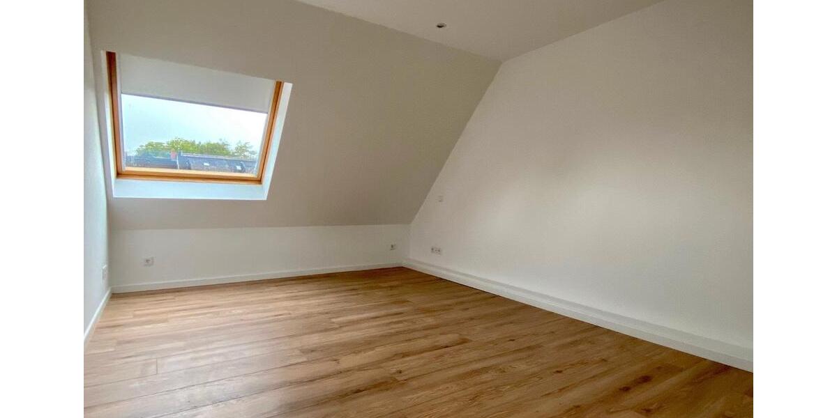Dachgeschoßwohnung Hanau - 2 Zimmer, 45 m&sup2;, 750&euro; | Angebot:26493159