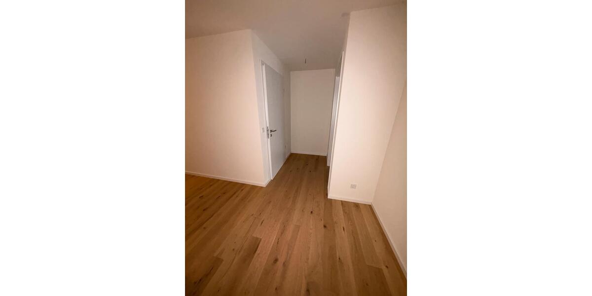 Erdgeschoßwohnung Hiddenhausen - 1 Zimmer, 119 m&sup2;, 1.834&euro; | Angebot:24818934