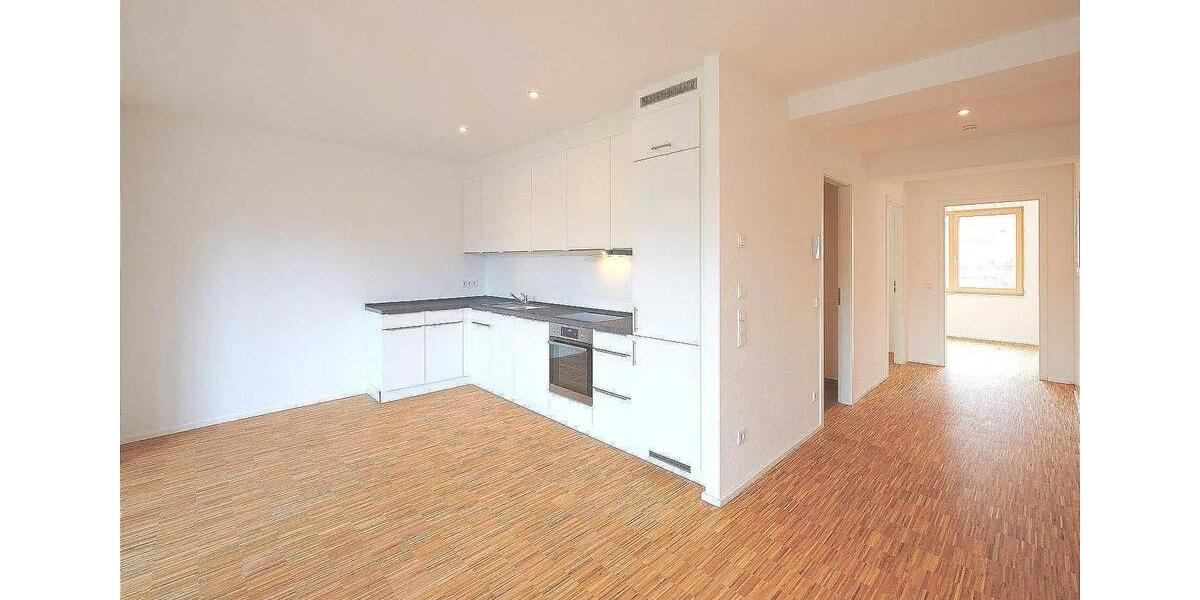 Etagenwohnung Saarbrücken - 2 Zimmer, 93 m&sup2;, 1.040&euro; | Angebot:26195574
