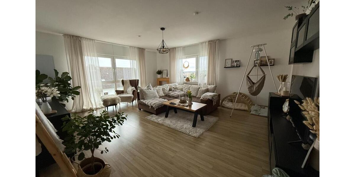 Etagenwohnung Gründau - 3 Zimmer, 110 m&sup2;, 890&euro; | Angebot:25181646