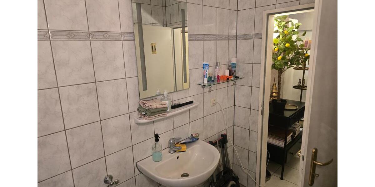 Etagenwohnung Neunkirchen-Seelscheid Seelscheid - 3 Zimmer, 106 m&sup2;, 1.000&euro; | Angebot:25417056