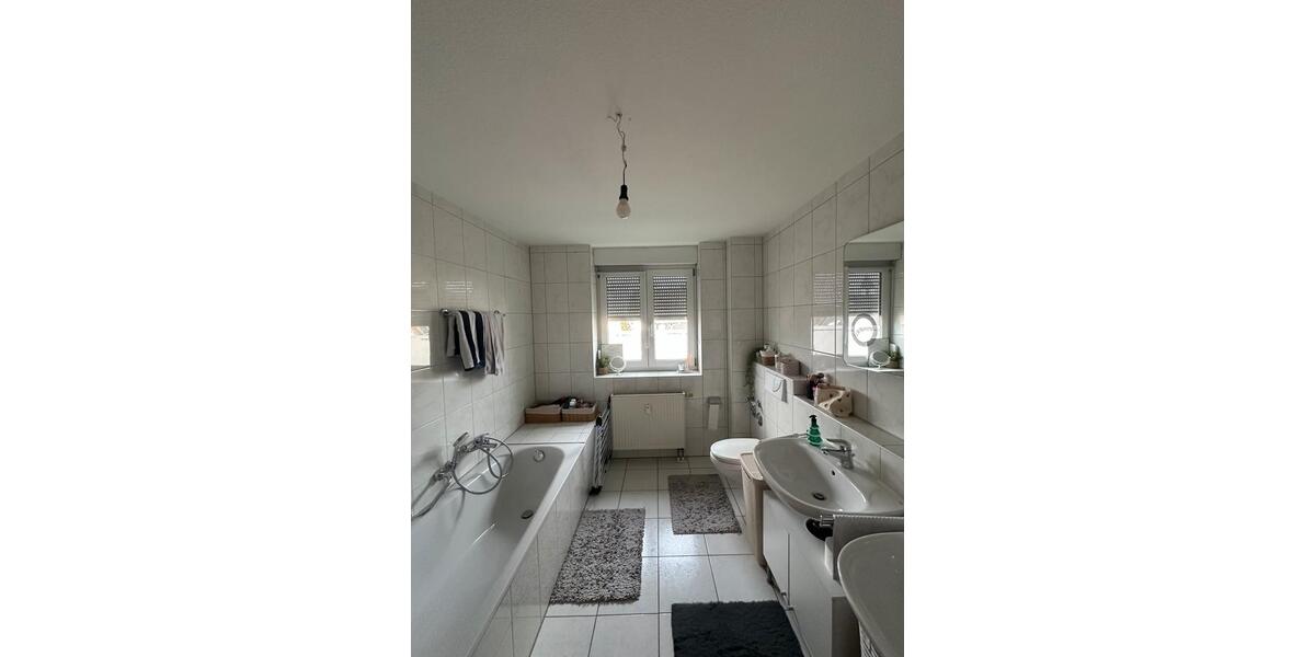 Etagenwohnung Renchen - 2.5 Zimmer, 70 m&sup2;, 950&euro; | Angebot:24677405