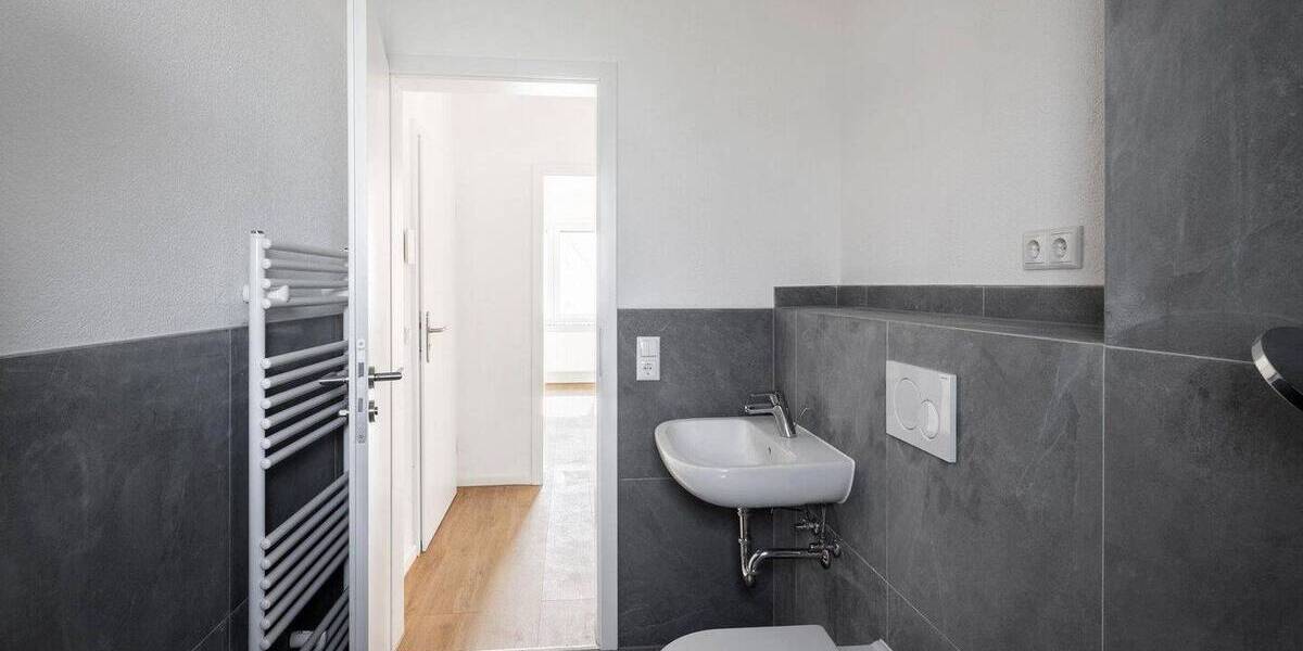 Etagenwohnung Hof Innenstadt - 3 Zimmer, 76 m&sup2;, 945&euro; | Angebot:26368856