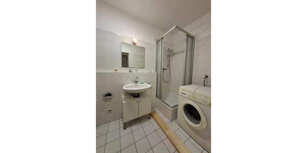 Etagenwohnung Bonn Zentrum - 2 Zimmer, 43 m&sup2;, 450&euro; | Angebot:26129322