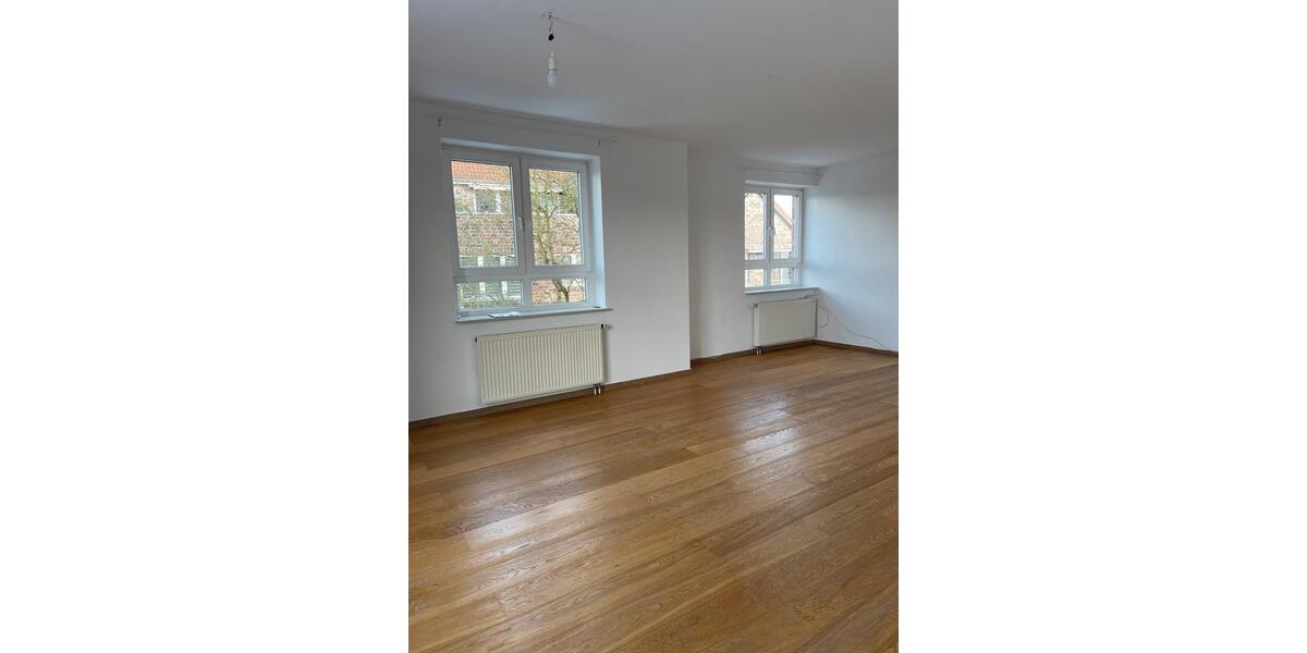 Etagenwohnung Oldenburg Bloherfelde - 2 Zimmer, 81 m&sup2;, 980&euro; | Angebot:25055188