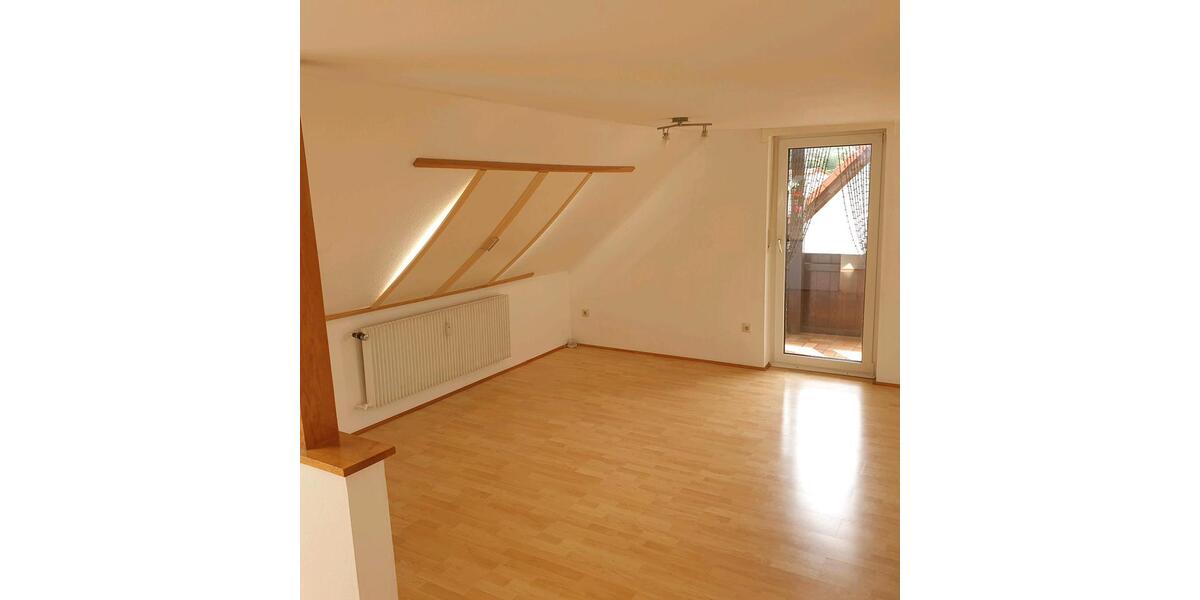 Dachgeschoßwohnung Poppenhausen (Wasserkuppe) - 1 Zimmer, 60 m&sup2;, 360&euro; | Angebot:26019517