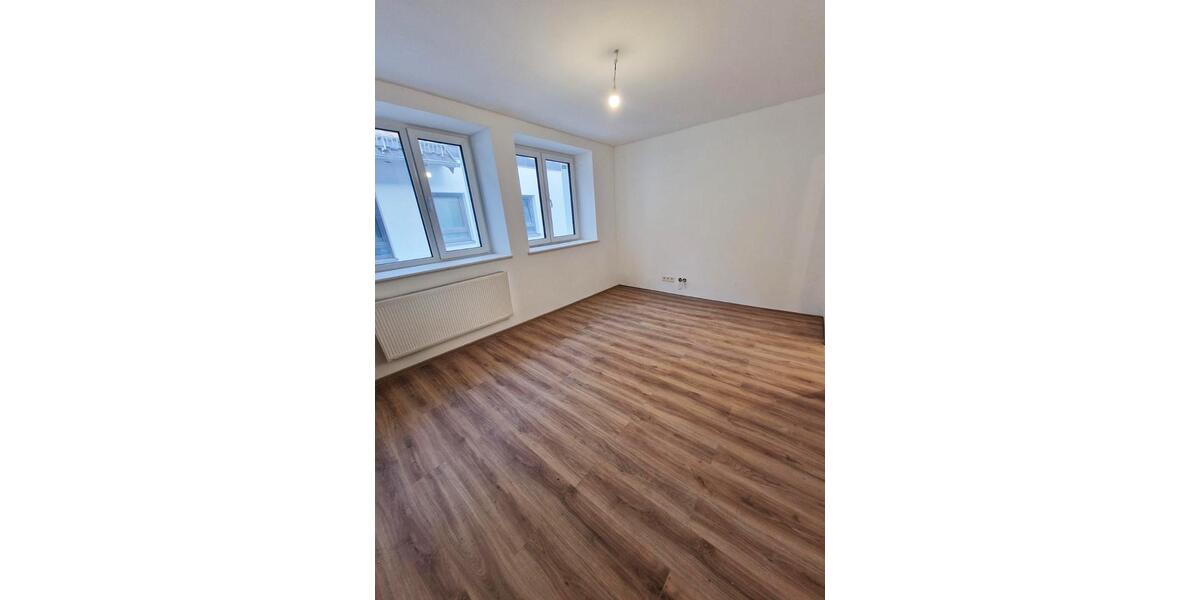 Wohnen auf Zeit Saarbrücken West - 1 Zimmer, 14 m&sup2;, 500&euro; | Angebot:26670118