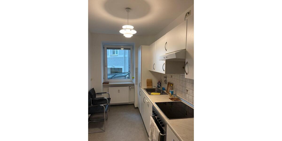 Etagenwohnung München Schwanthalerhöhe - 4 Zimmer, 95 m&sup2;, 2.140&euro; | Angebot:26289823