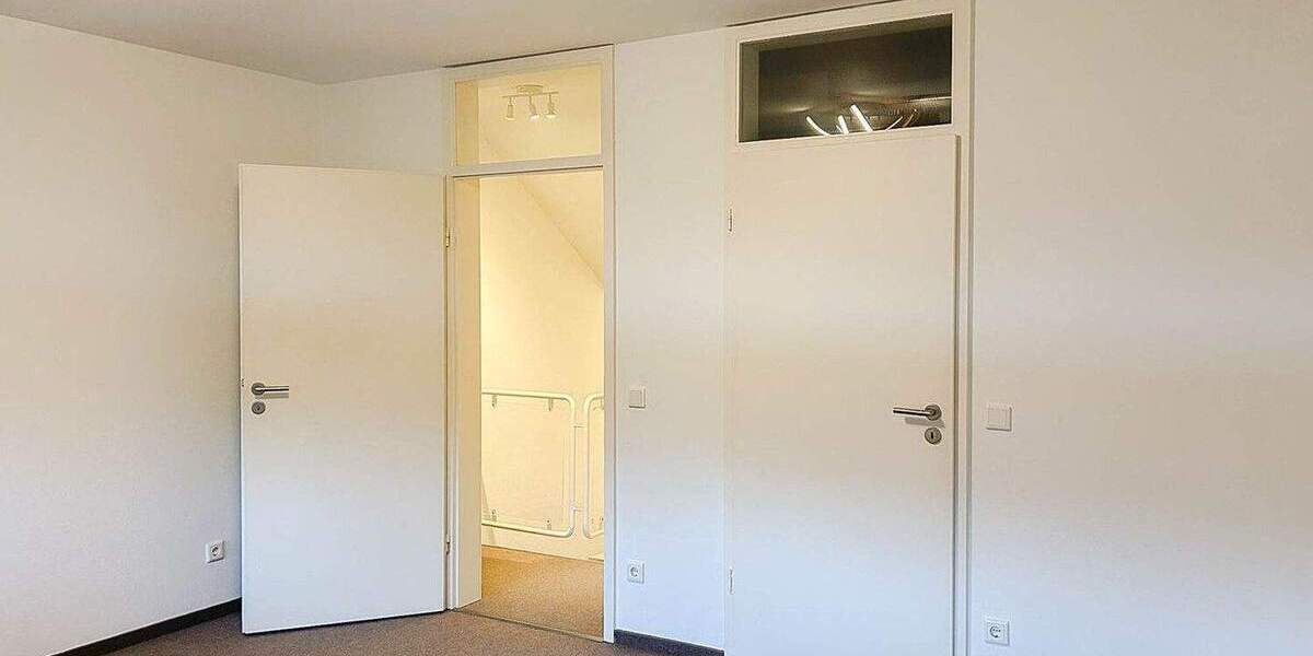 Etagenwohnung Meerbusch / Büderich Büderich - 5 Zimmer, 152 m&sup2;, 2.295&euro; | Angebot:26417544