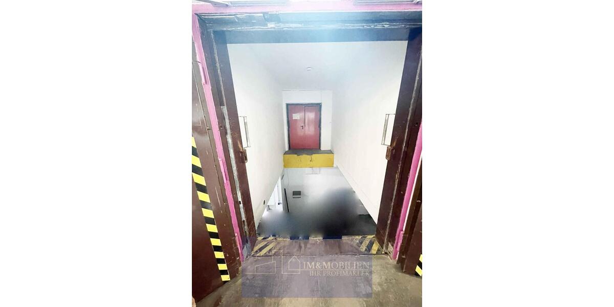 ERLANGEN - WETTERKREUZ: 2 GROSSE HALLEN FÜR LAGERPRODUKTIONBEHEIZTLICHTBÜROA3A73AIRPORT zimmer