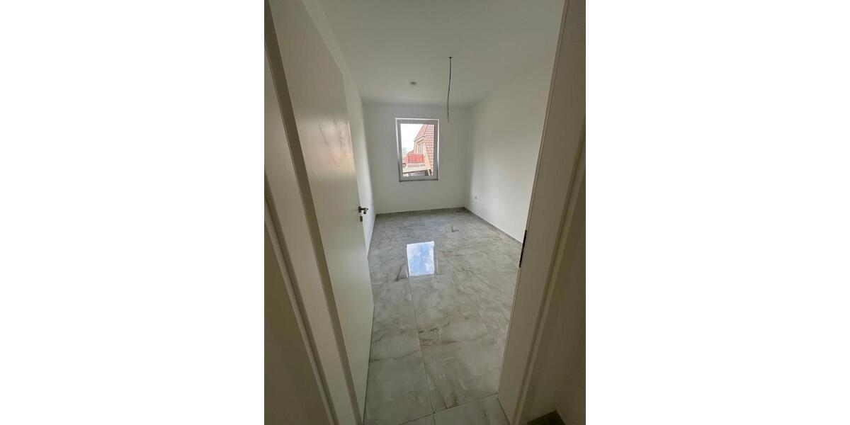 Etagenwohnung Nienburg (Weser) - 3 Zimmer, 93 m&sup2;, 950&euro; | Angebot:26348230