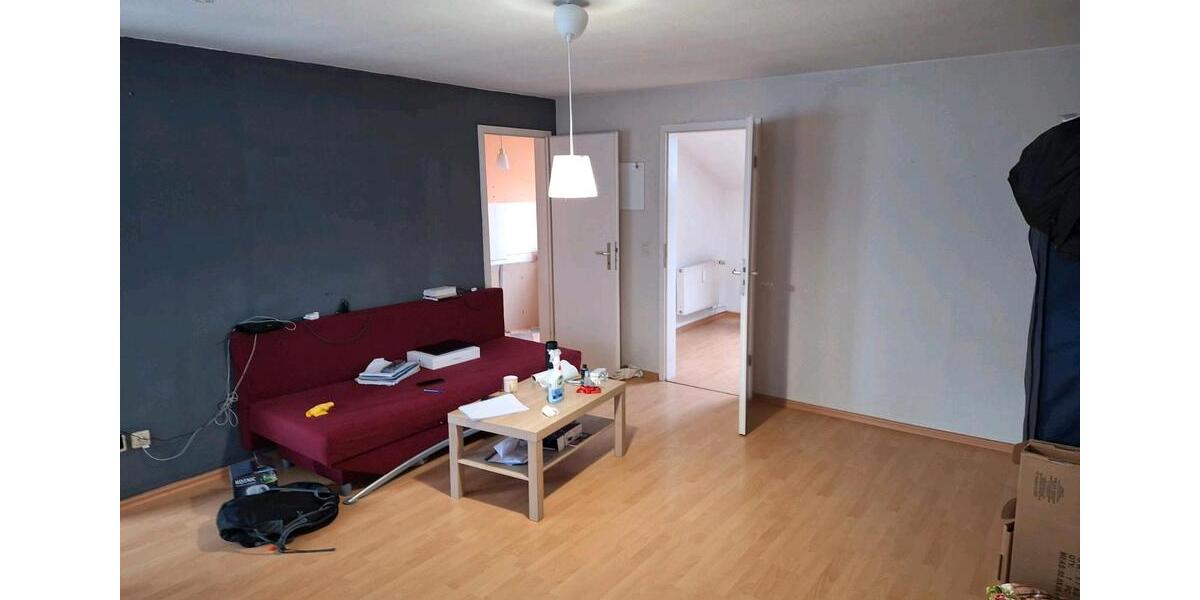 Dachgeschoßwohnung Bremerhaven Mitte - 1.5 Zimmer, 39 m&sup2;, 350&euro; | Angebot:24740527
