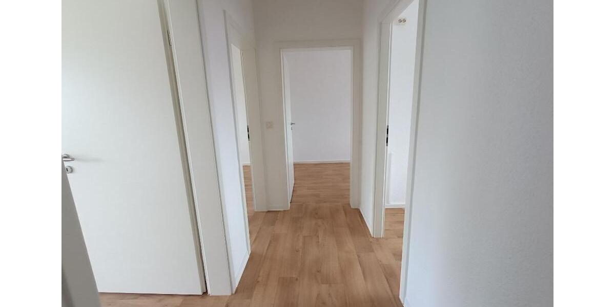 Etagenwohnung Bernburg (Saale) - 3 Zimmer, 61 m&sup2;, 379&euro; | Angebot:26345953