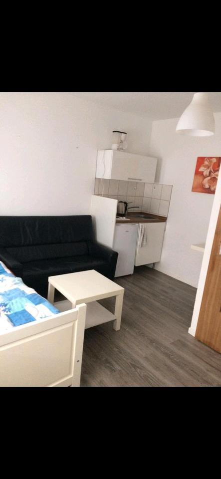 Voll möbiliertes Zimmer zu vermieten zimmer