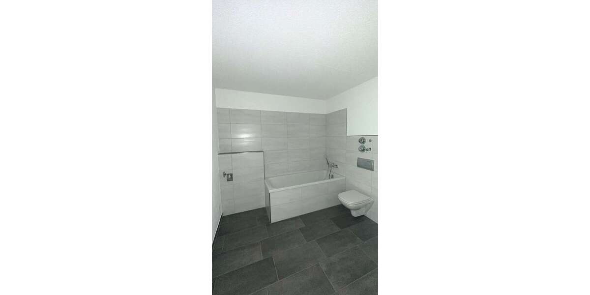 ++ Frisch Sanierte 2-Raumwohnung im blauen Wunder++ 2 zimmer