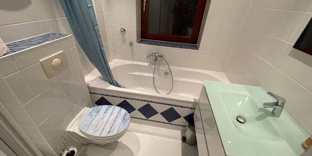 Etagenwohnung Düsseldorf Unterbach - 4 Zimmer, 99 m&sup2;, 2.400&euro; | Angebot:24621106