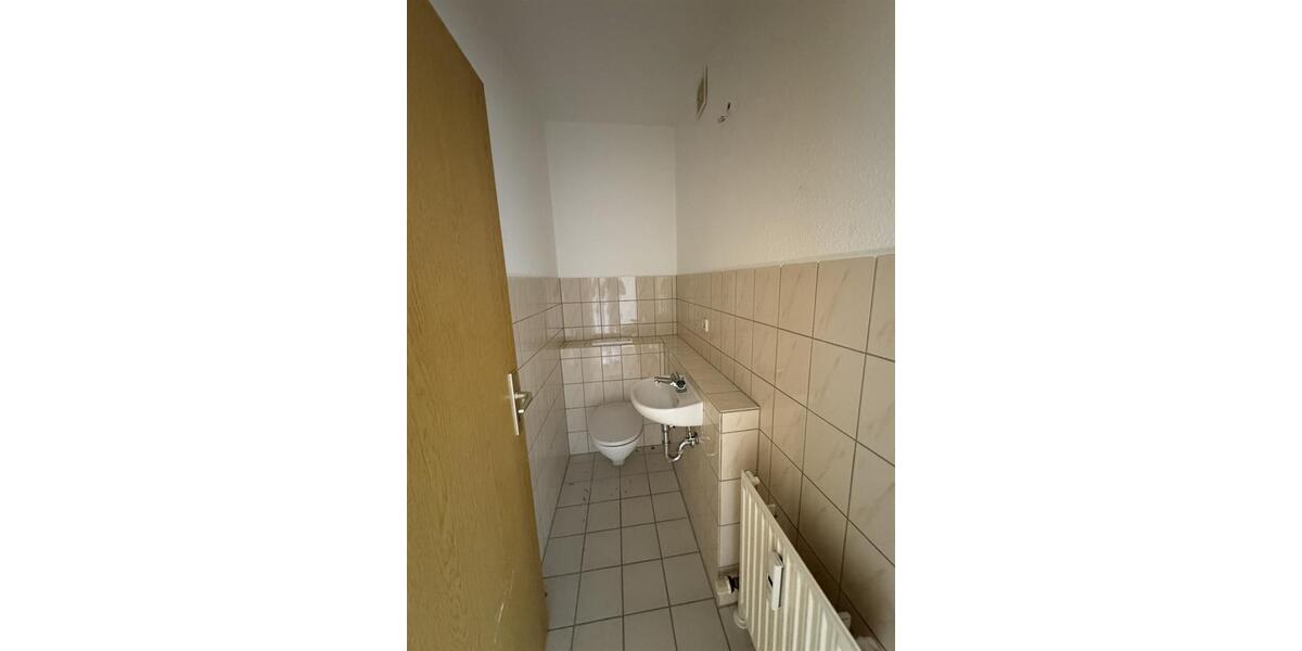 Etagenwohnung Güsten - 3 Zimmer, 77 m&sup2;, 460&euro; | Angebot:25851992