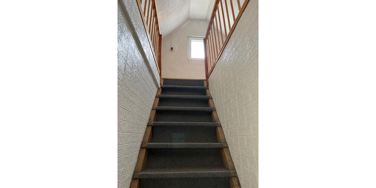 Etagenwohnung Eislingen (Fils) - 3 Zimmer, 80 m&sup2;, 1.100&euro; | Angebot:25047408