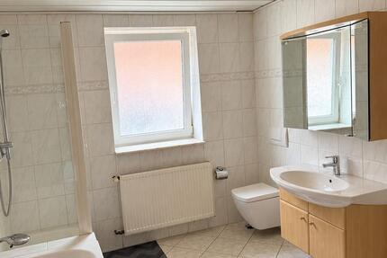 Wohnung Waldeck - 2 Zimmer, 70 m&sup2;, 450&euro; | Angebot:27603077