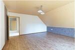 ***geräumige 2 Zimmer OberWohnung mit EBK in Börger*** mit eigenem Garten, Terrasse, sowie Zufahrt und Carport