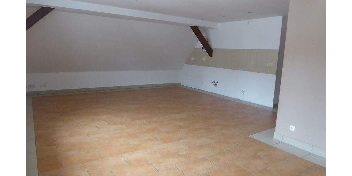 Etagenwohnung Beverungen - 4 Zimmer, 91 m&sup2;, 375&euro; | Angebot:25695349