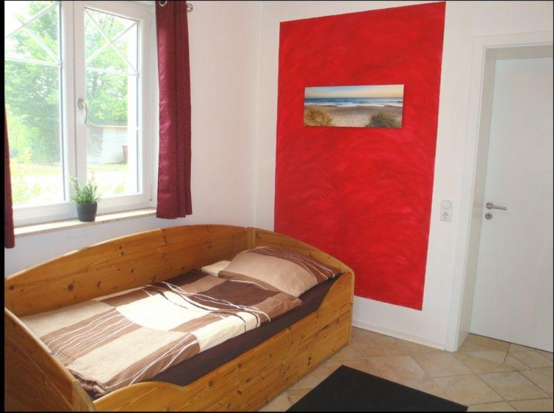 Erdgeschoßwohnung Wolnzach - 2 Zimmer, 80 m&sup2;, 95&euro; | Angebot:26014396