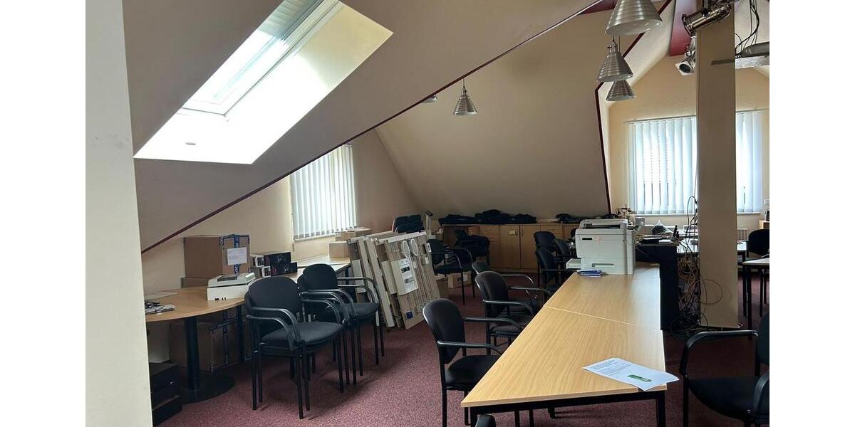 Dachgeschoßwohnung Kirchhain - 4 Zimmer, 98 m&sup2;, 1.705&euro; | Angebot:24838333