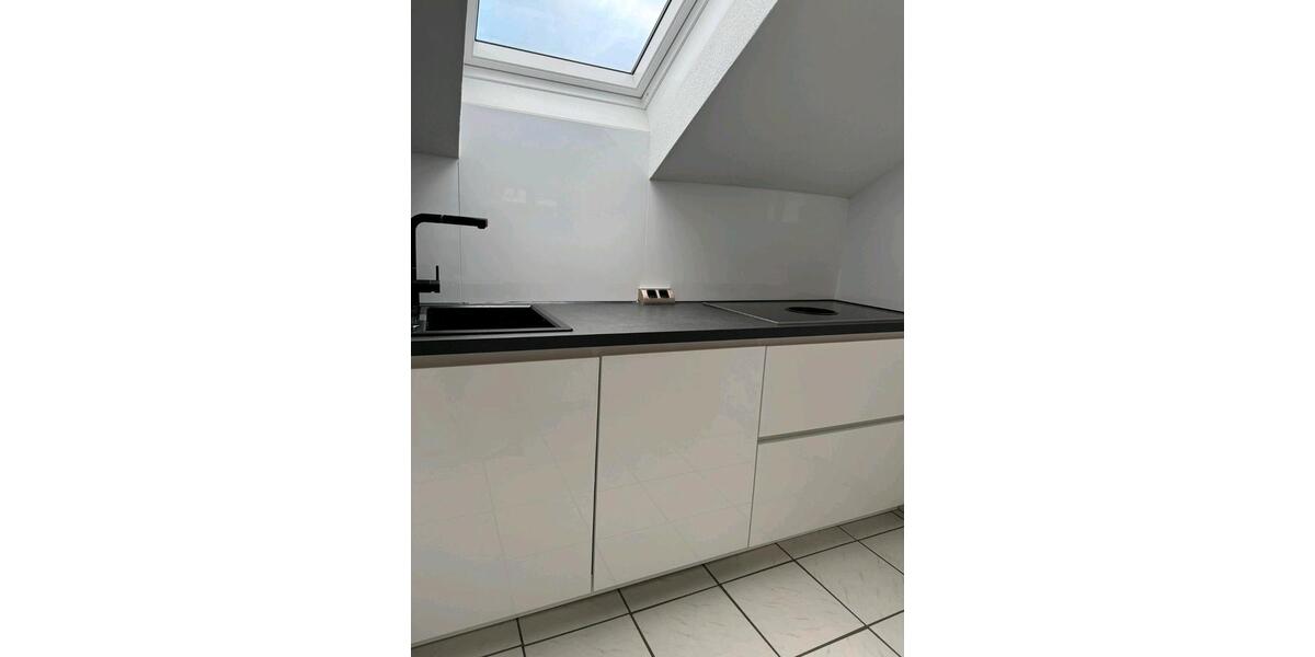 Dachwohnung komplett NEU 2.5 zimmer