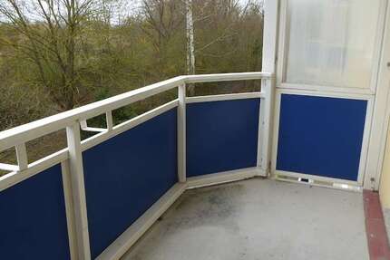 Wohnung Bernburg (Saale) Strenzfeld - 3 Zimmer, 58 m&sup2;, 339&euro; | Angebot:25302039