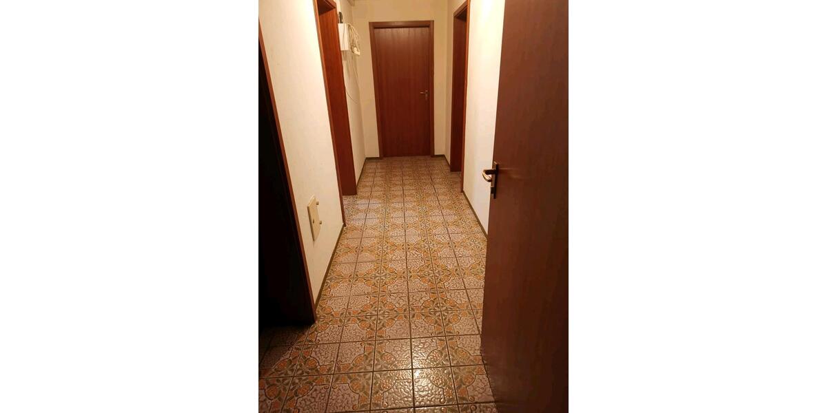 Etagenwohnung Deggendorf - 1 Zimmer, 35 m&sup2;, 400&euro; | Angebot:25873687