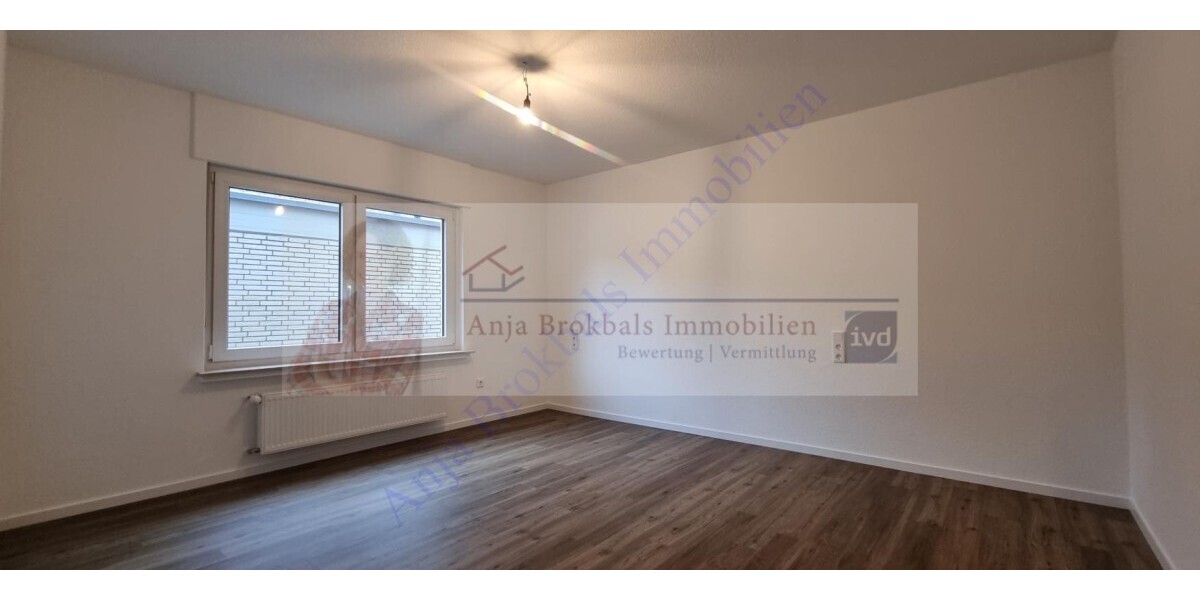 Gütersloh: Erdgeschoss mit Garten und Garage in einem 2 Familienhaus, stadtnahe Lage am Grüngürtel - 4.5 Gütersloh Isselhorst | Angebot:20476906