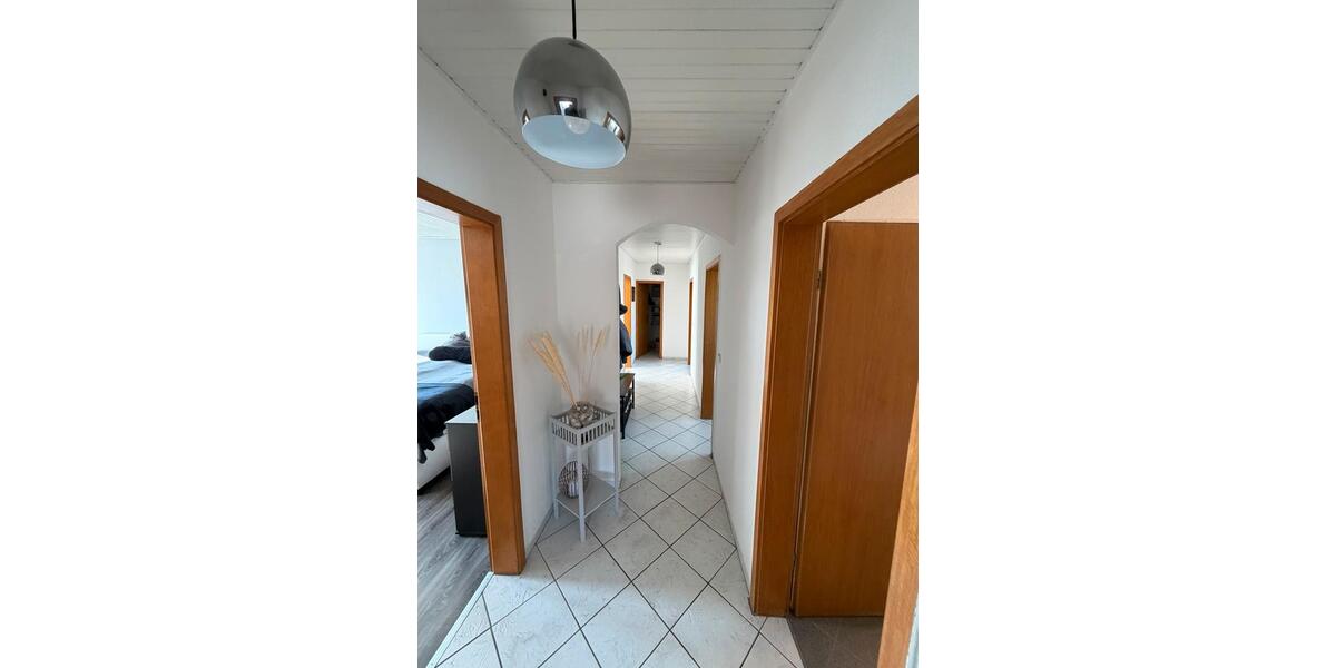 Dachgeschoßwohnung Bad Oeynhausen Dehme - 3 Zimmer, 90 m&sup2;, 650&euro; | Angebot:26549793