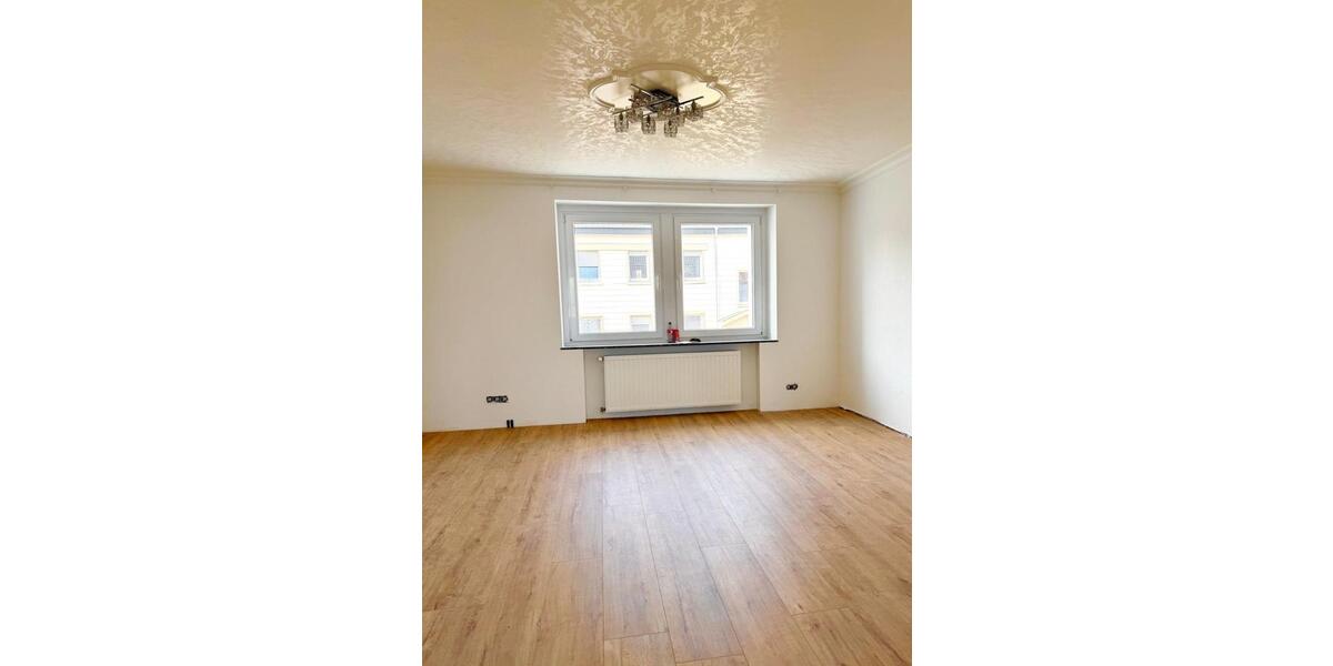 Etagenwohnung Wadgassen - 4 Zimmer, 100 m&sup2;, 950&euro; | Angebot:25751176