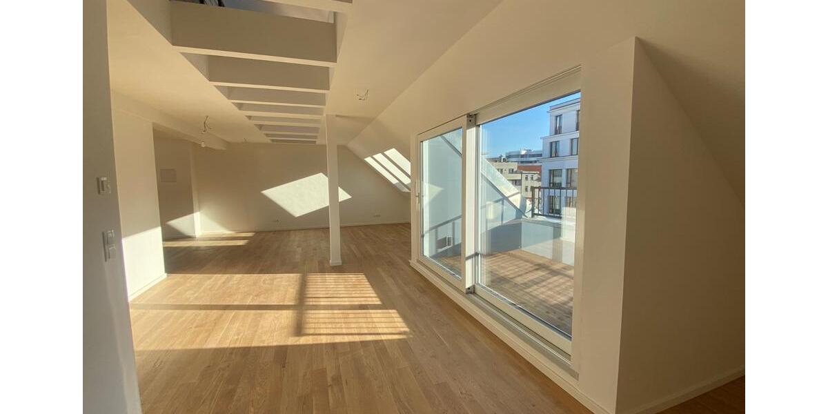 Dachgeschoßwohnung Berlin Mitte - 2.5 Zimmer, 137 m&sup2;, 2.900&euro; | Angebot:24847053