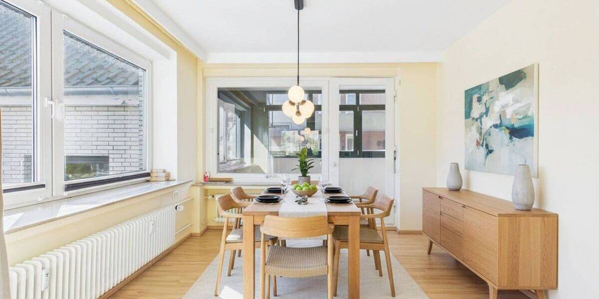 Etagenwohnung Cuxhaven - 3 Zimmer, 129 m&sup2;, 1.050&euro; | Angebot:26568993