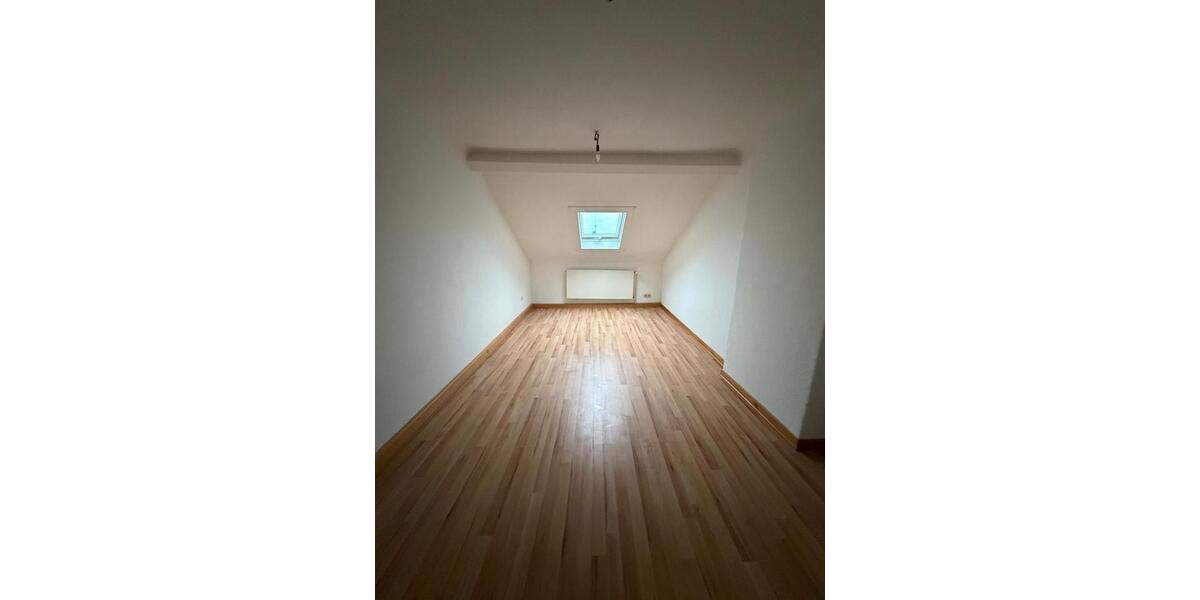 Dachgeschoßwohnung Aachen Aachen-Mitte - 1 Zimmer, 1 m&sup2;, 395&euro; | Angebot:24803276